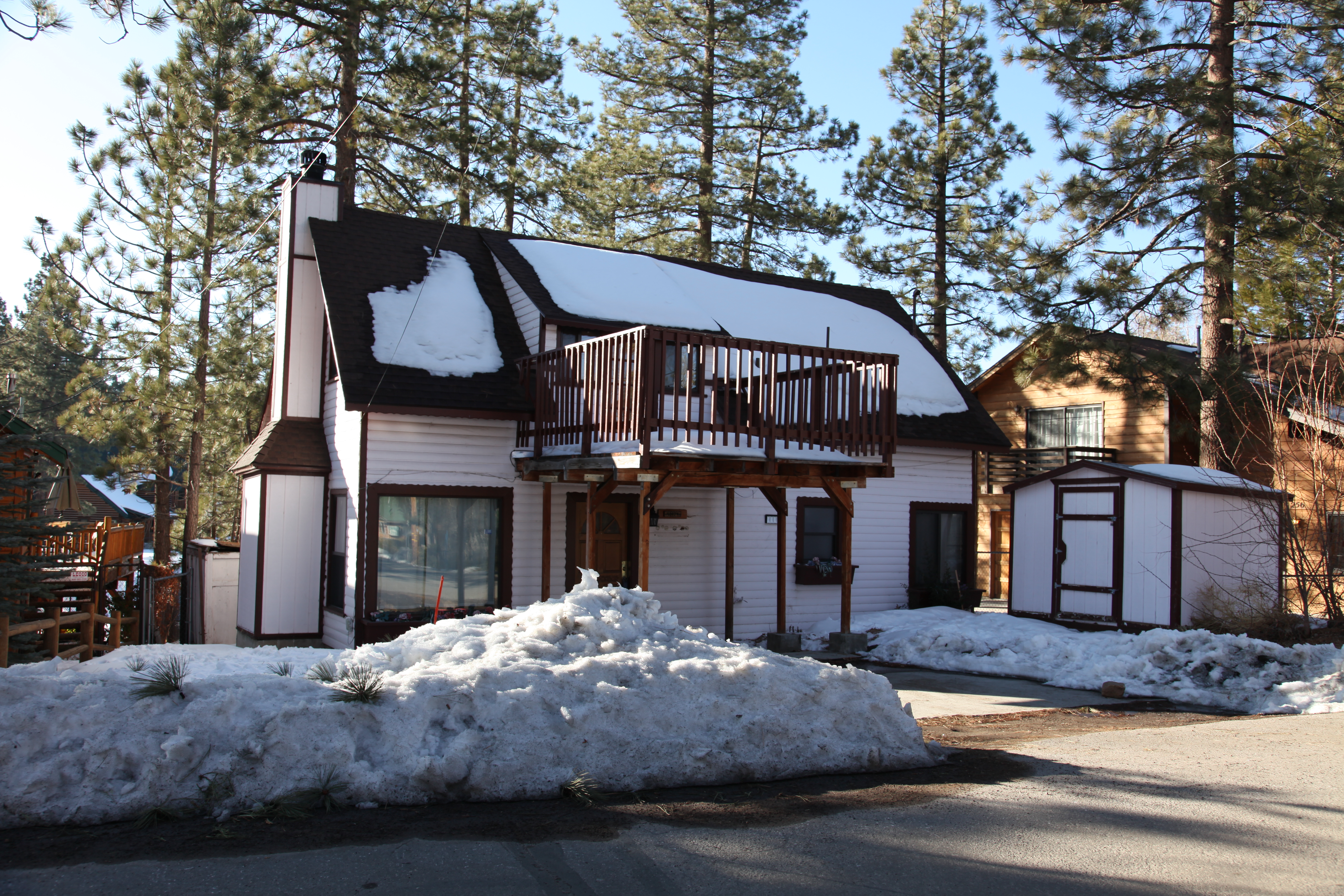 40074 Lakeview Drive, Big Bear Lake, CA 92315 40074 Lakeview Drive