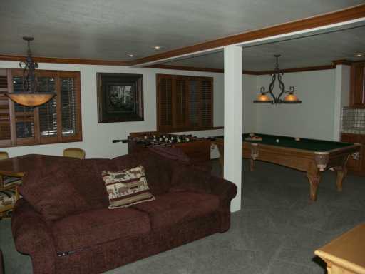651-cove-bonus-room