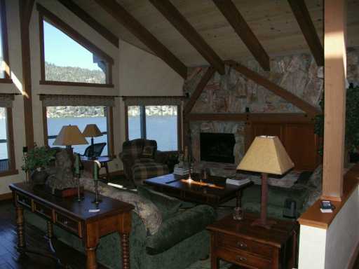 651-cove-living