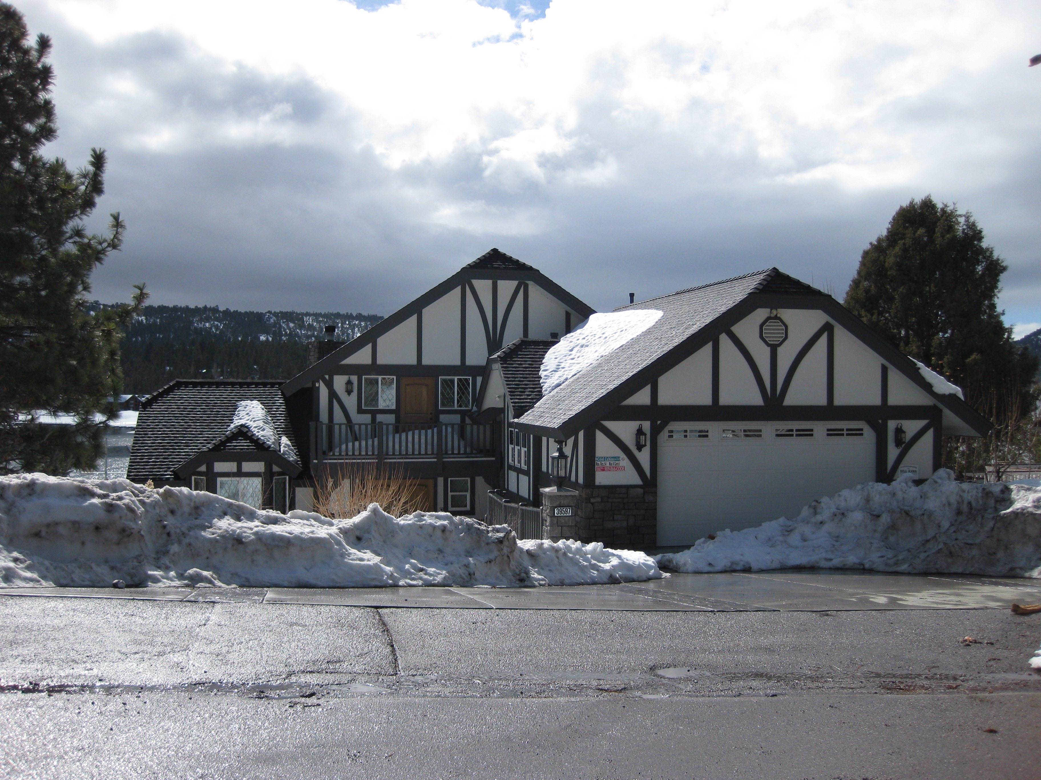 39597 Lake Drive Big Bear Lakefront Home for Sale