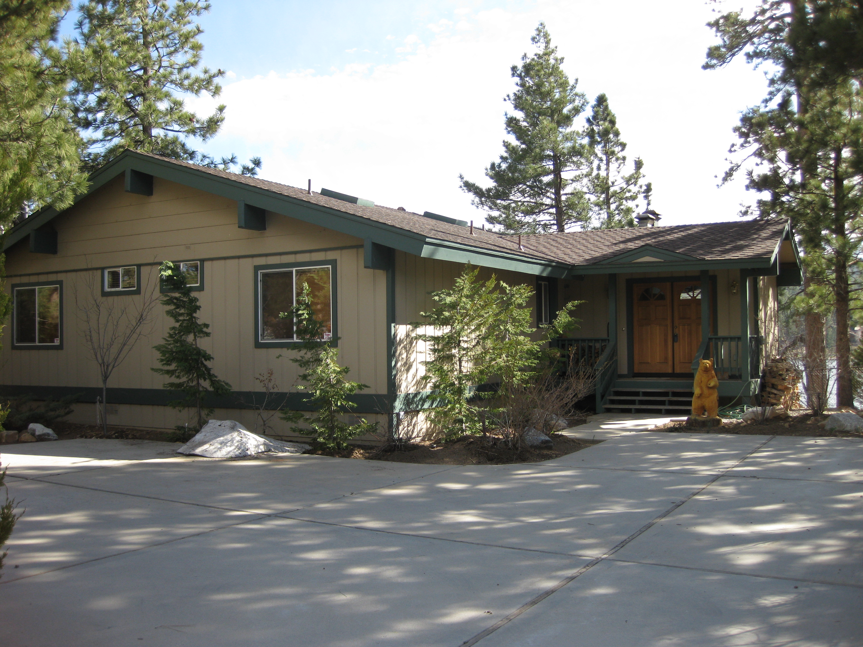 Lakefront Home for Sale, 39473 Lake Drive 39473 Lake Drive